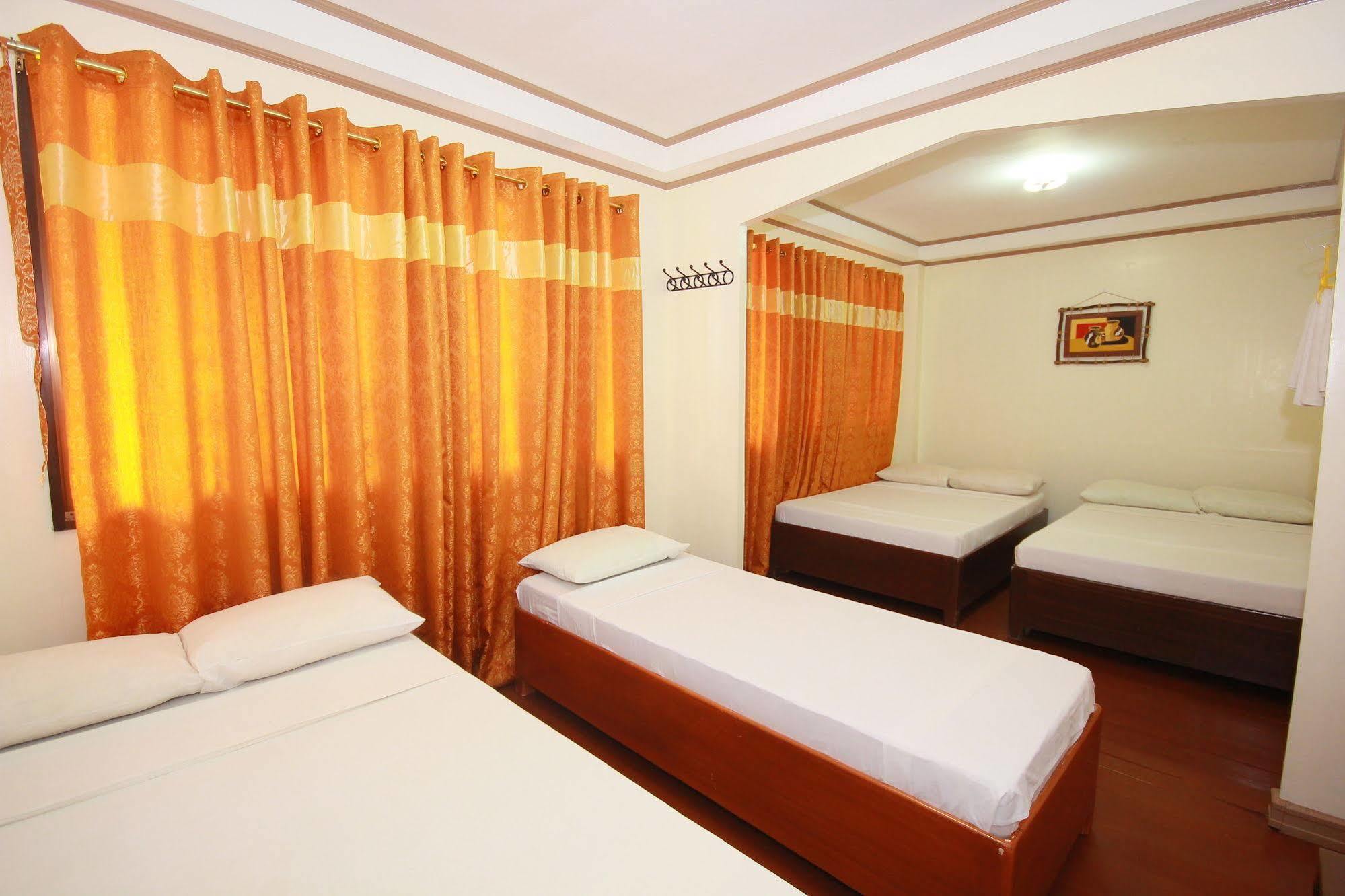 Хостел Reddoorz Near Old Tagbilaran Airport Екстер'єр фото