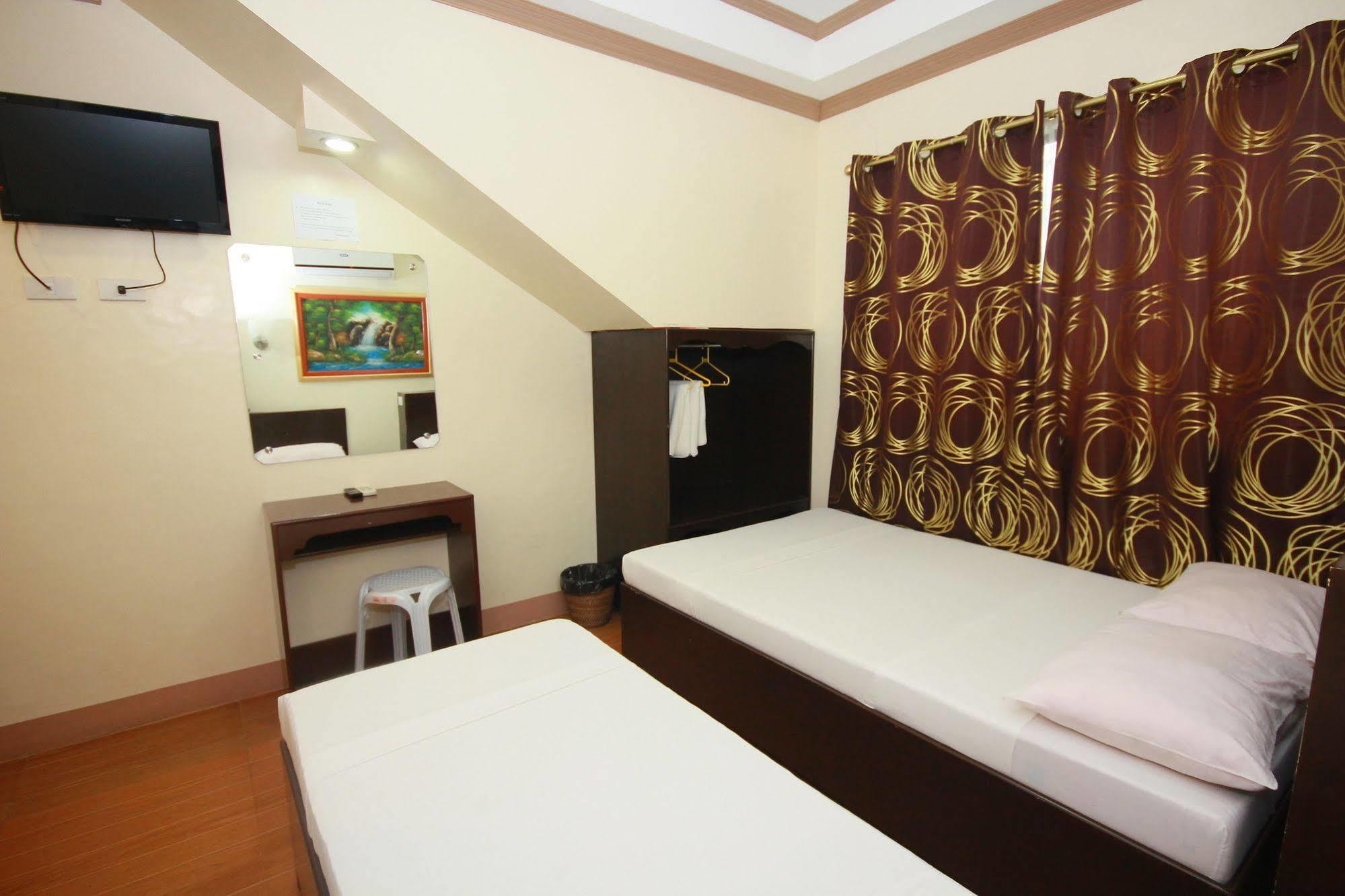 Хостел Reddoorz Near Old Tagbilaran Airport Екстер'єр фото